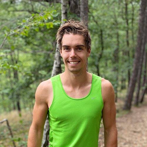 Influencer and outdoor athlete Eric Vosshage Portrait of Eric Vosshage im Wald
