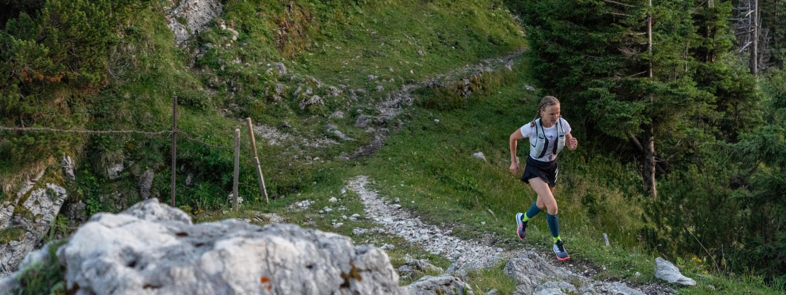 Also steadfast on hilly terrain: with the Trail Run Socks The runner has Trail Run socks and jogged over a stony, hilly terrain in the forest